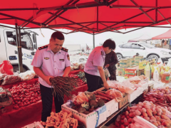 保障辖区群众和师生的饮食平安
